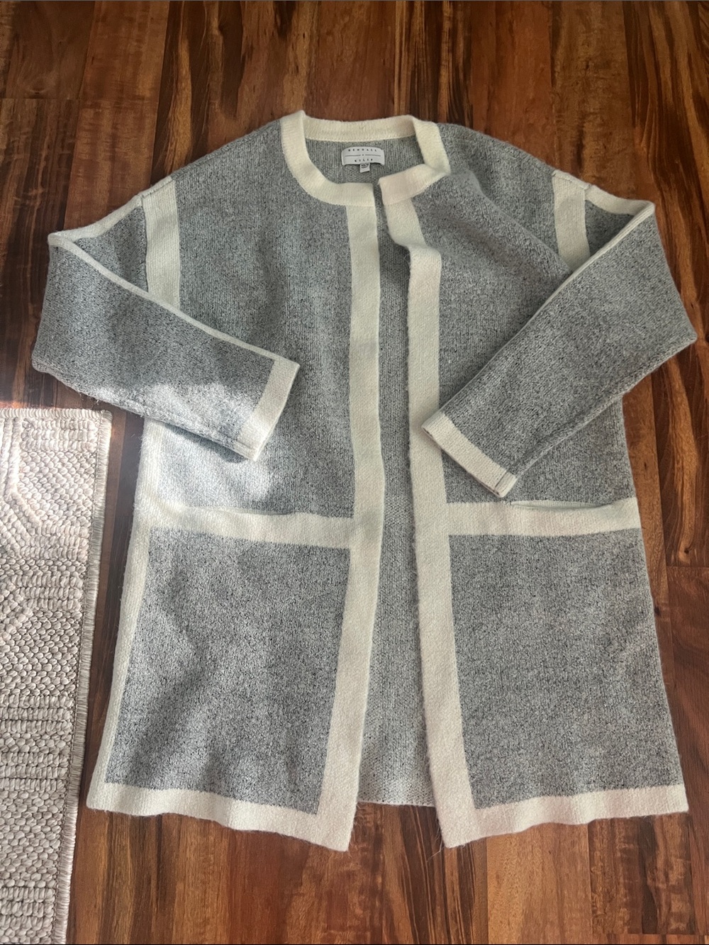 Kendall & Kylie Gray and Cream Open-Front Knit Cardigan